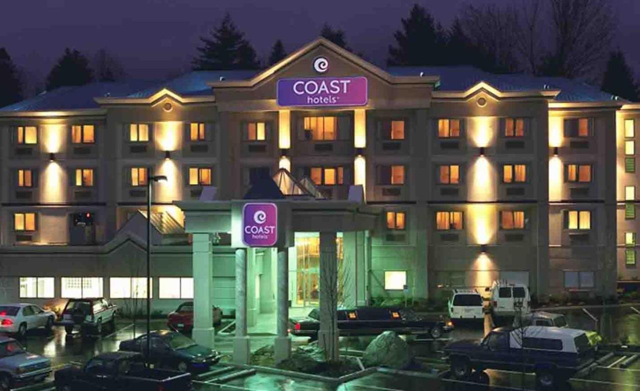 Coast Abbotsford Hotel & Suites Exterior foto